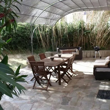 Apartment T3 Climatise, Au Centre De Calvi, A 150m De La Plages *